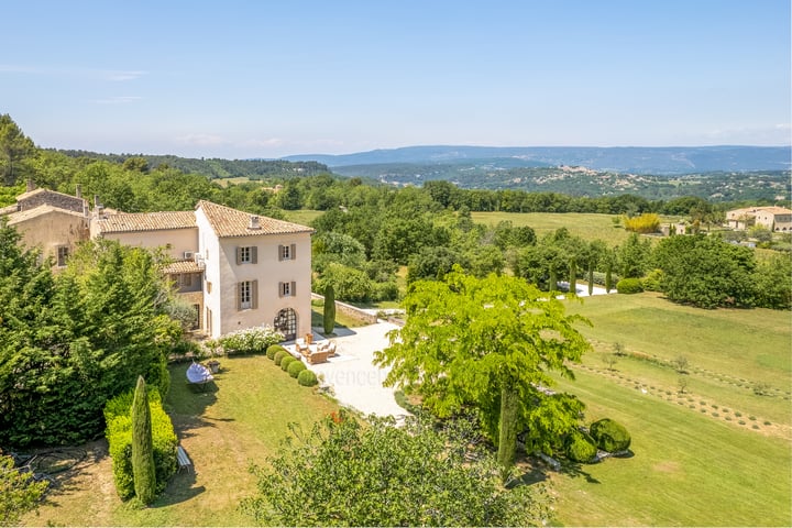 Holiday villa in Lacoste, The Luberon