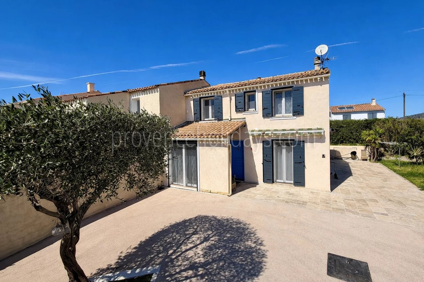 1 - Huis met kelder in Grimaud: Villa: Exterior