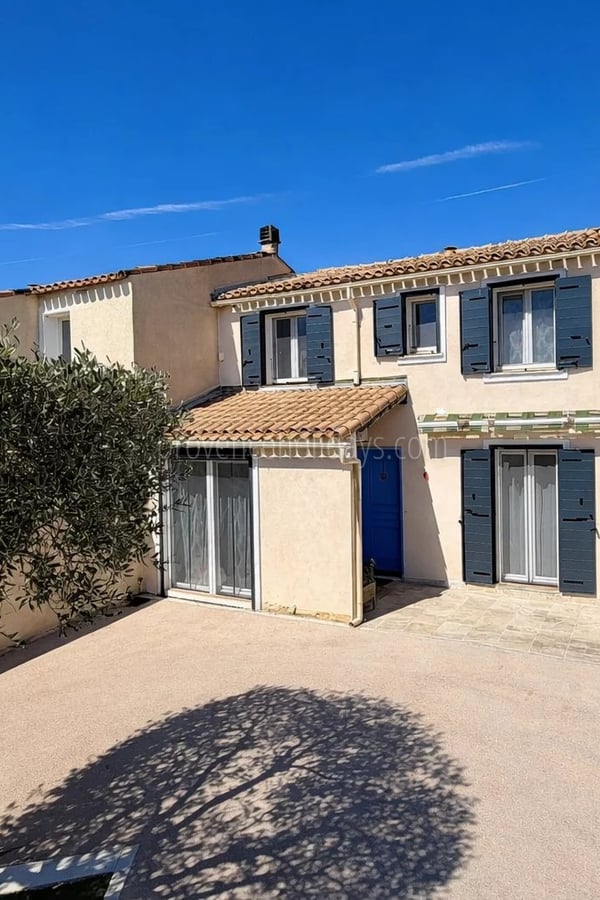 1 - Huis met kelder in Grimaud: Villa: Exterior
