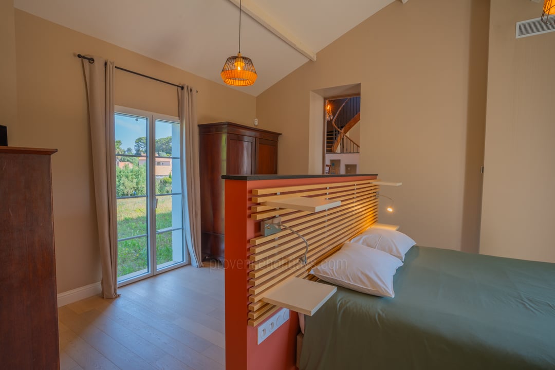20 - Bastidon: Villa: Bedroom
