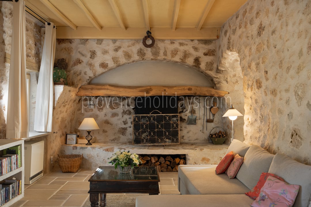 30 - Domaine Three Lakes: Villa: Interior