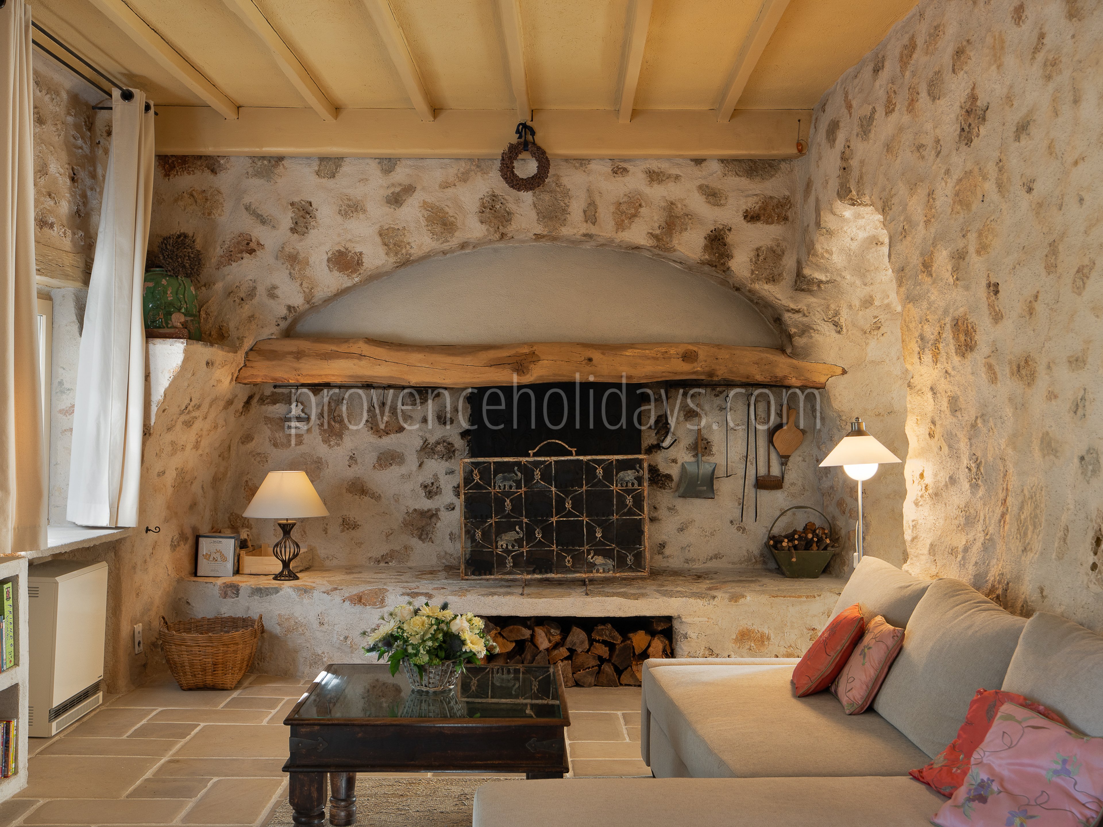 30 - Domaine Three Lakes: Villa: Interior
