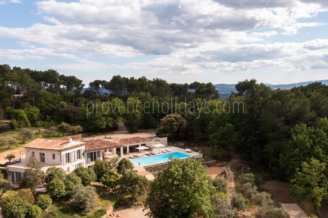 Zeitgenössisches Anwesen im Herzen der Provence
