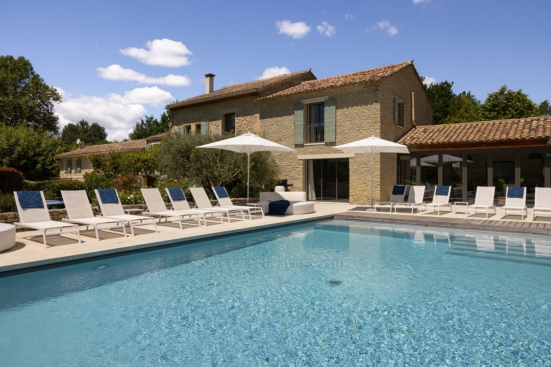 16 - Mas du Carlet: Villa: Pool