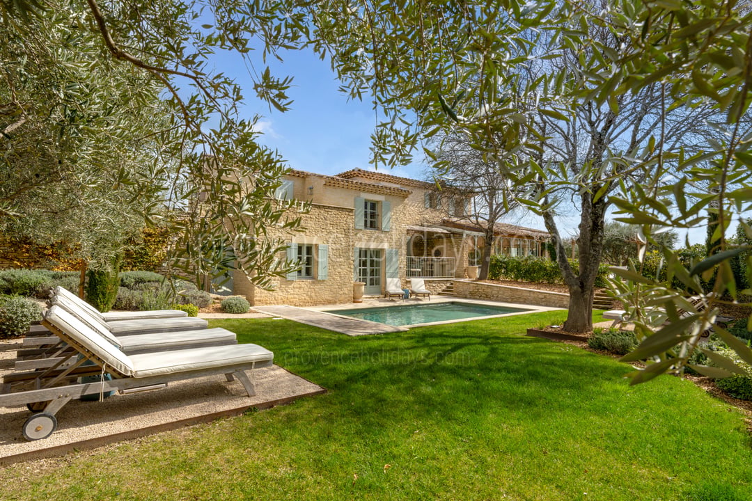Luxe familievilla met zwembad in de Luberon