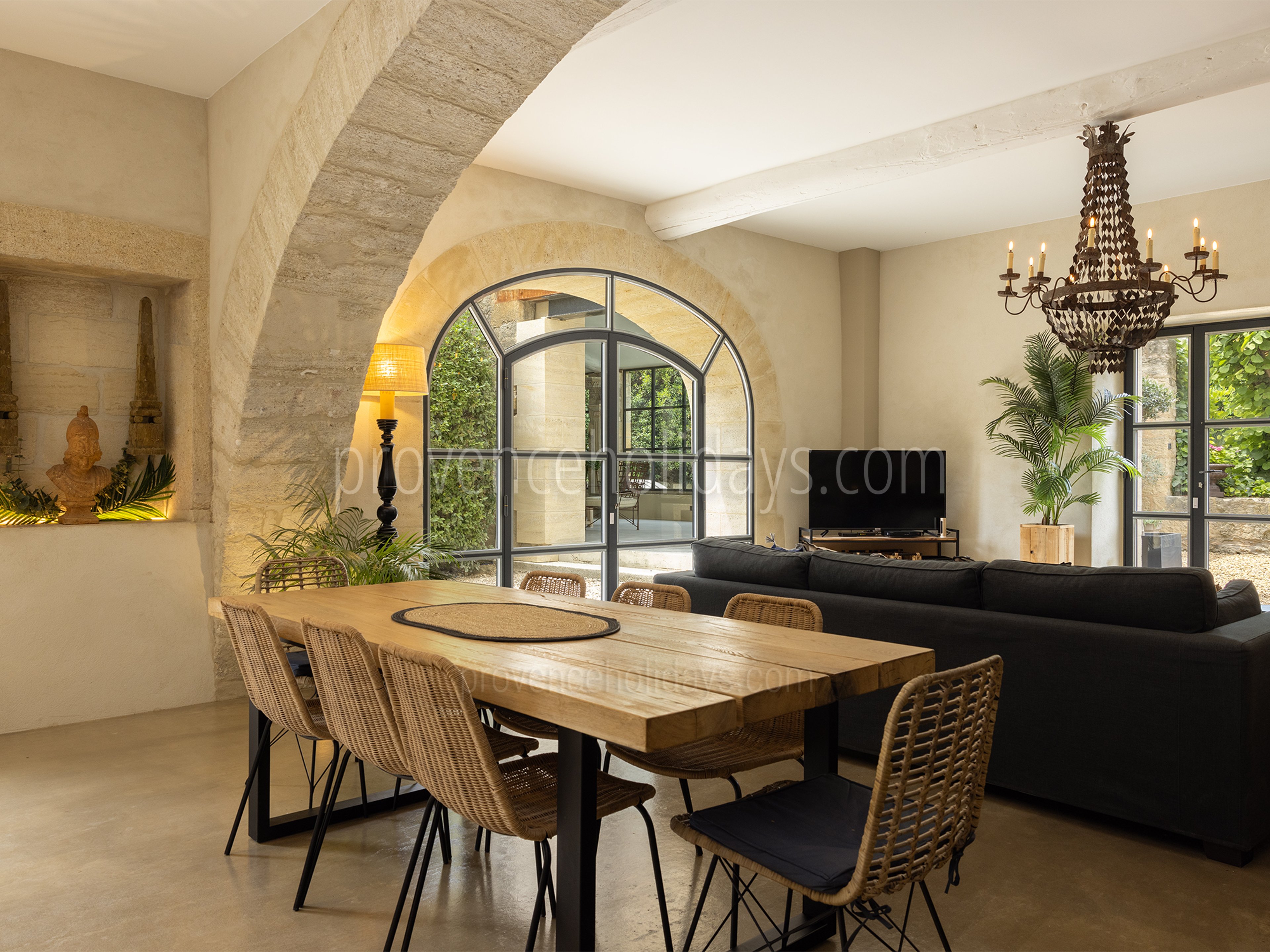 32 - La Bâtisse d\'Uzès: Villa: Interior