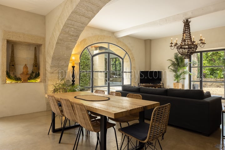 32 - La Bâtisse d\'Uzès: Villa: Interior