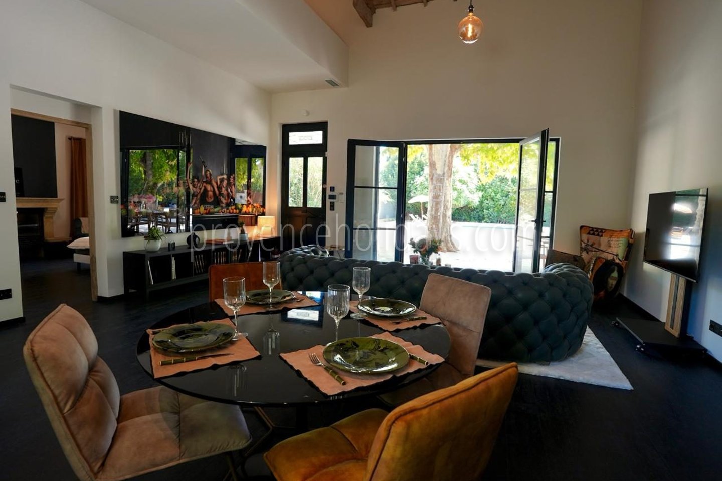 9 - Villa Romana: Villa: Interior