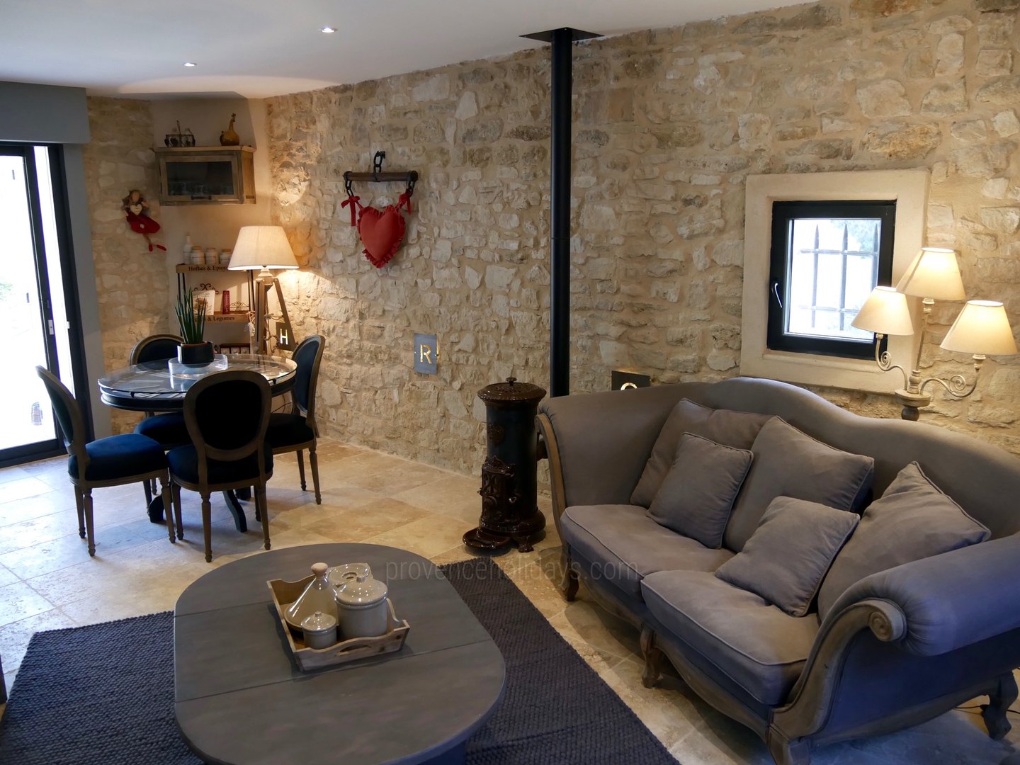 24 - La Roque sur Pernes: Villa: Interior - Living room - Annex