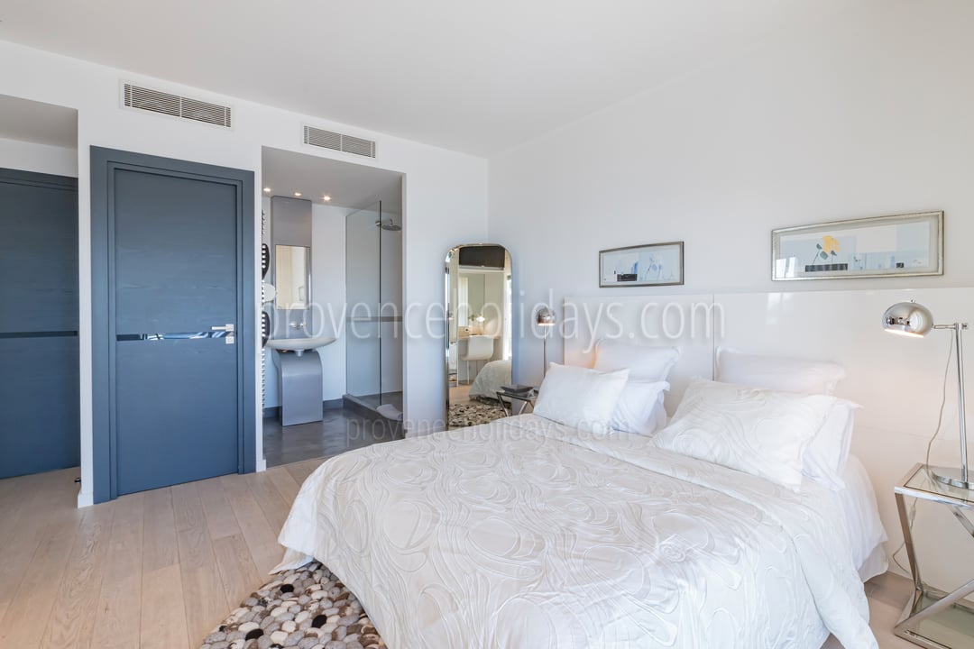 53 - Villa Marine: Villa: Bedroom