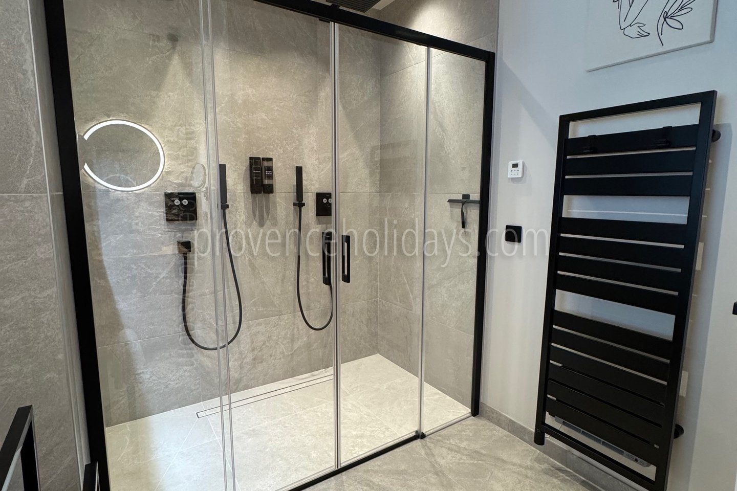 49 - Mas de l\'Oiseau: Villa: Bathroom