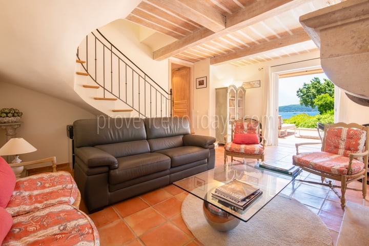 23 - Villa Poppy: Villa: Interior