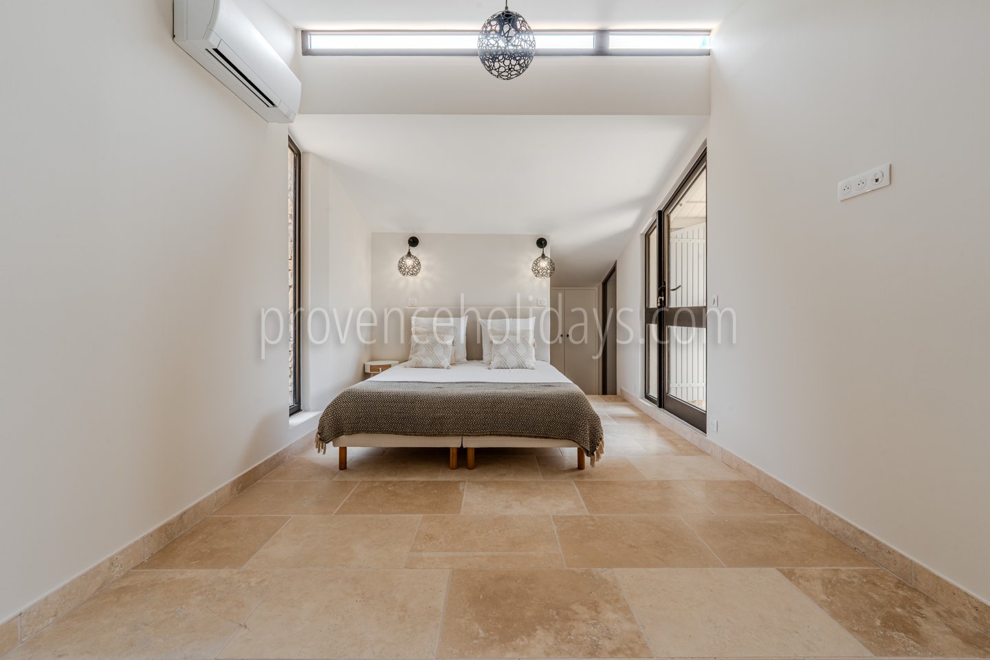 22 - Mas de la Rivière Secrète: Villa: Bedroom 1