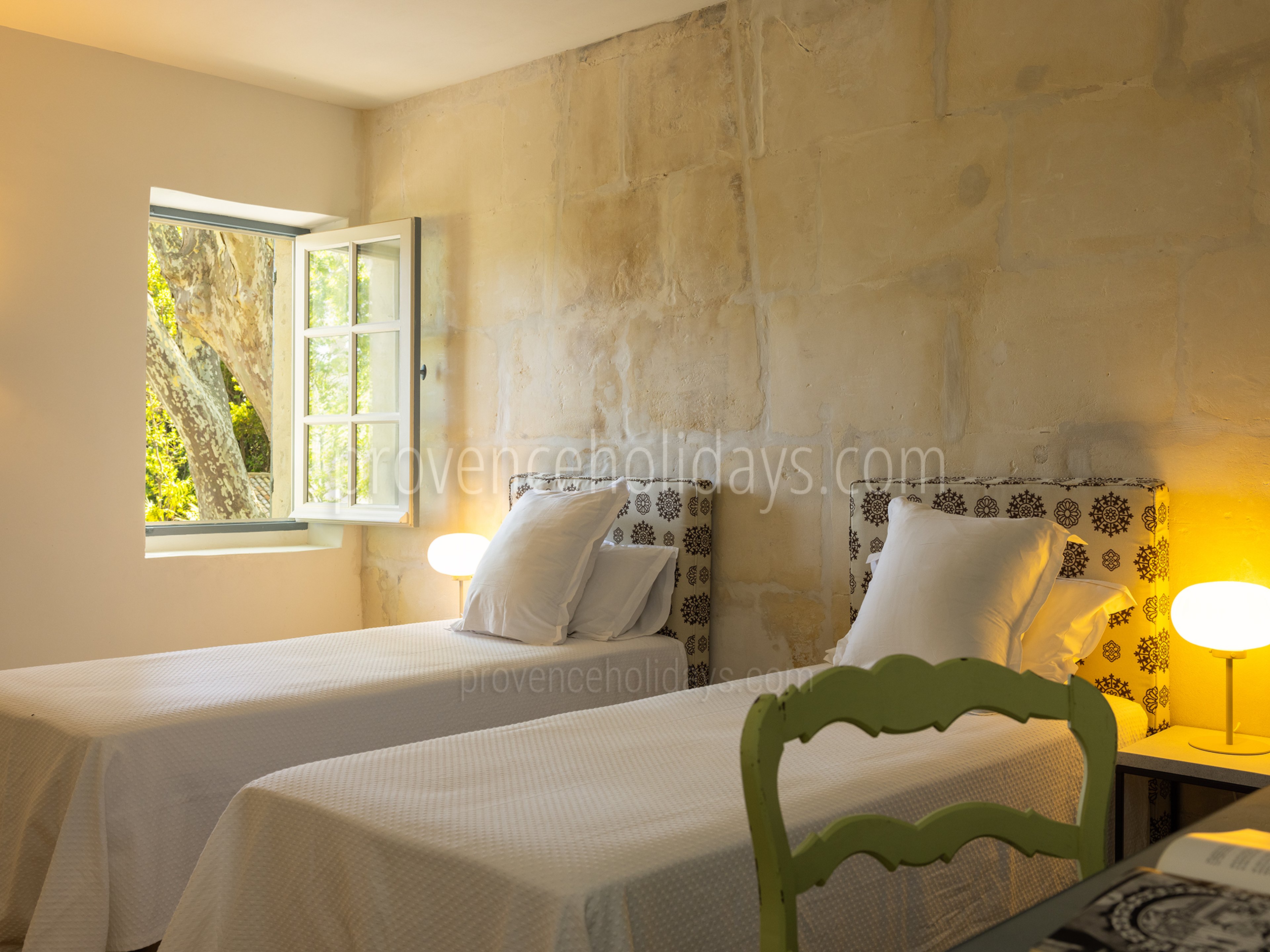 43 - Bastide Mouriès: Villa: Bedroom