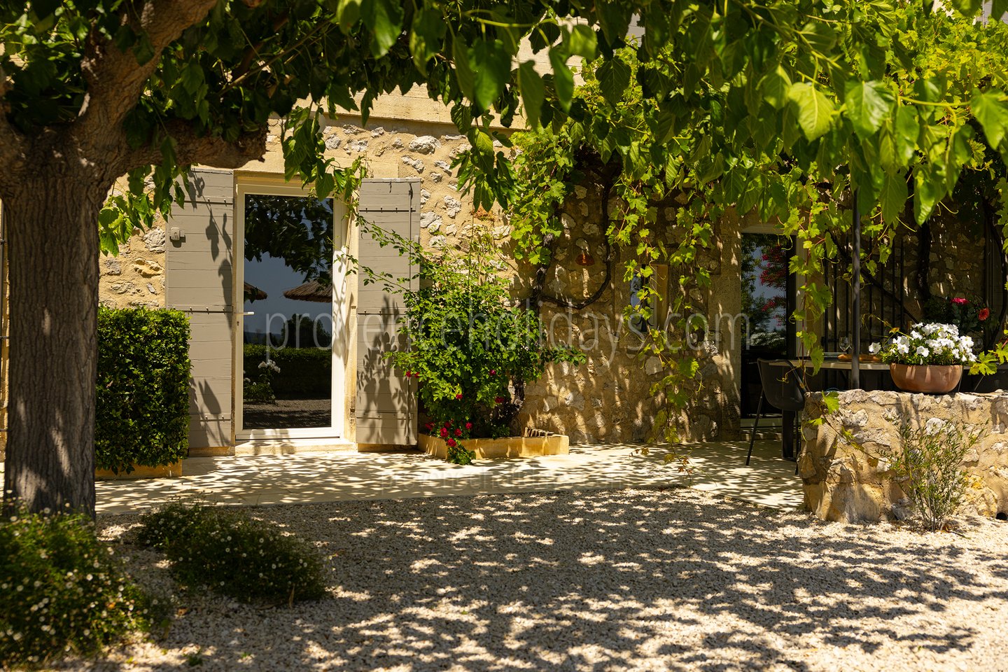 50 - Le Mas des Lauriers: Villa: Exterior