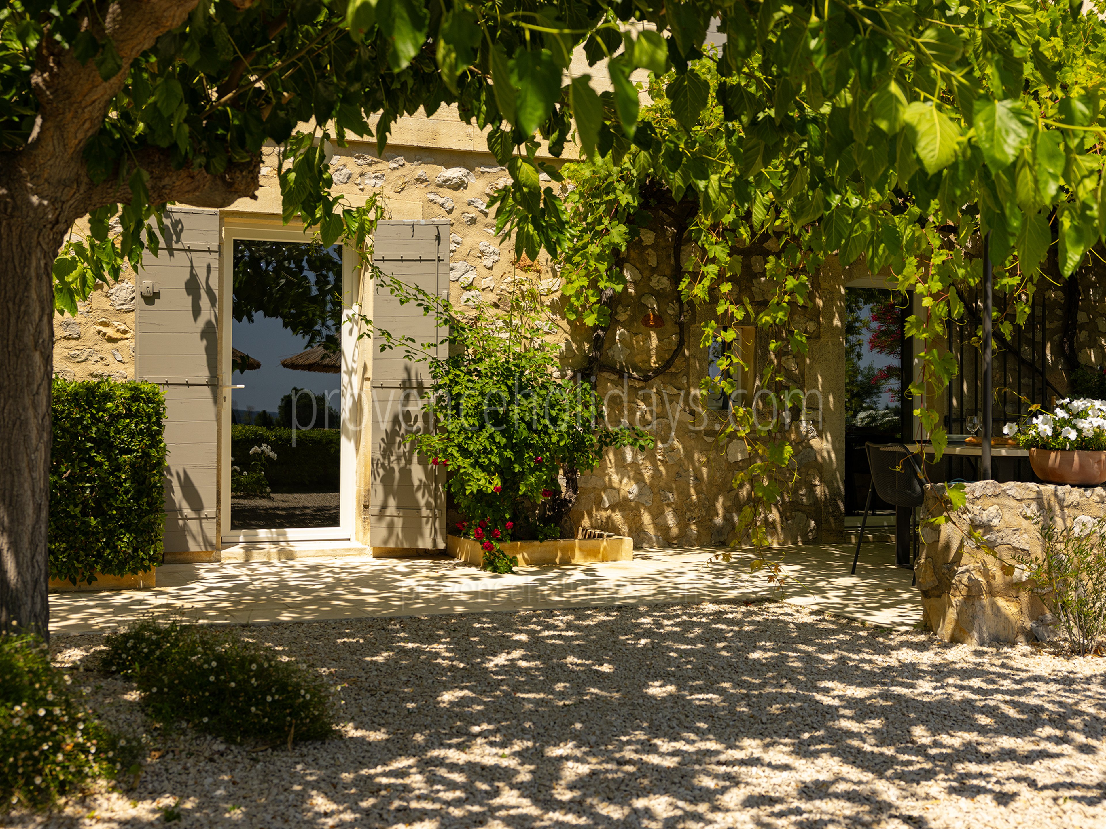 50 - Le Mas des Lauriers: Villa: Exterior