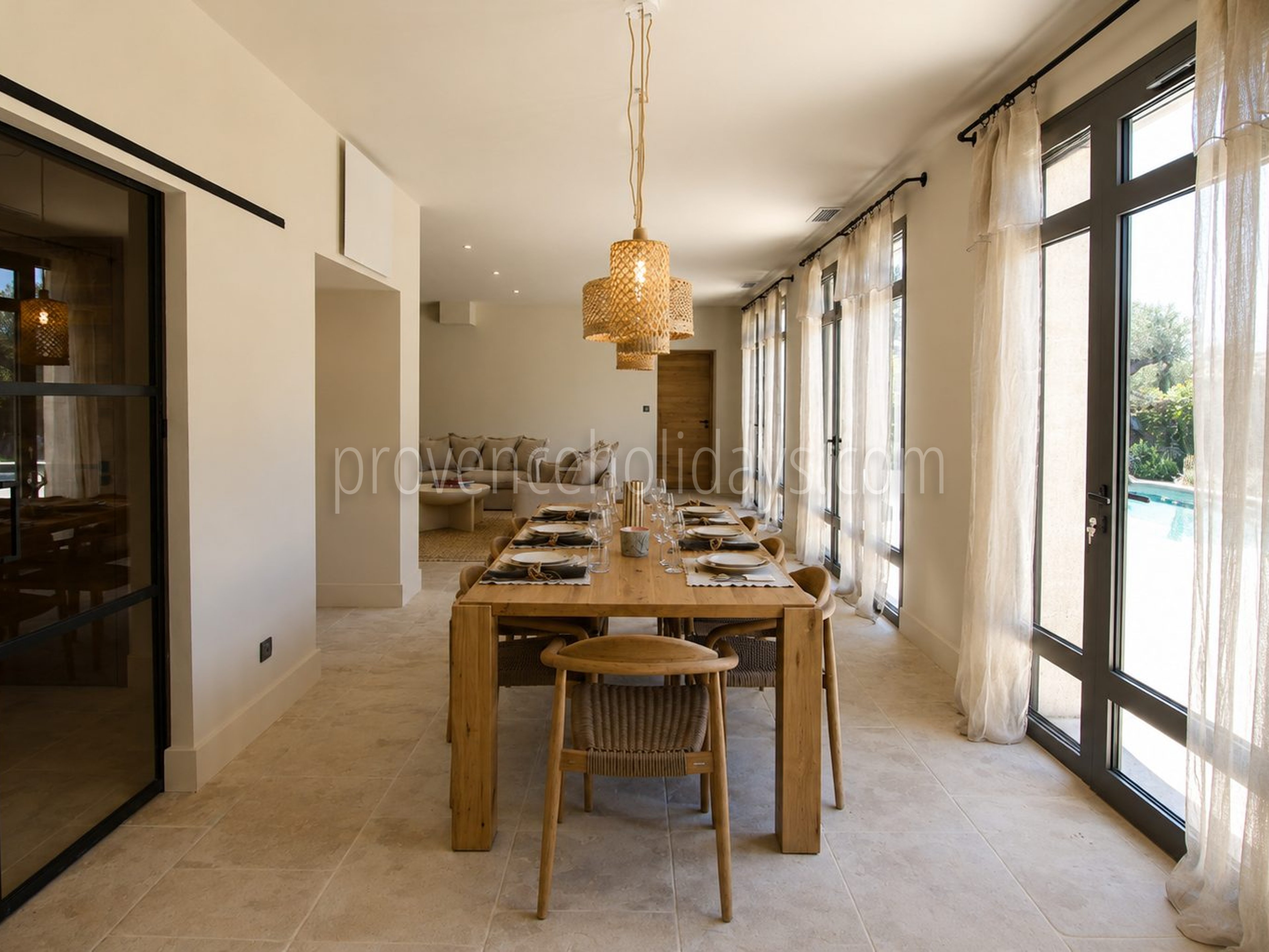 11 - Villa within walking distance of Maussane-les-Alpilles: Villa: Interior