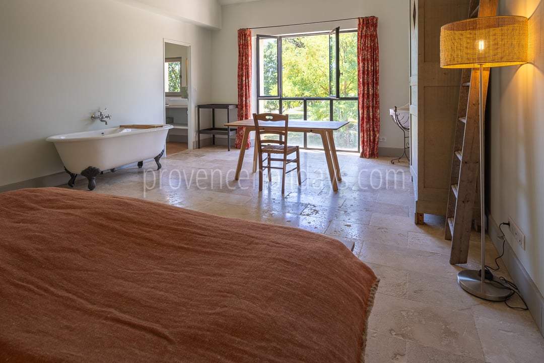 6 - Mas du Lierre: Villa: Interior