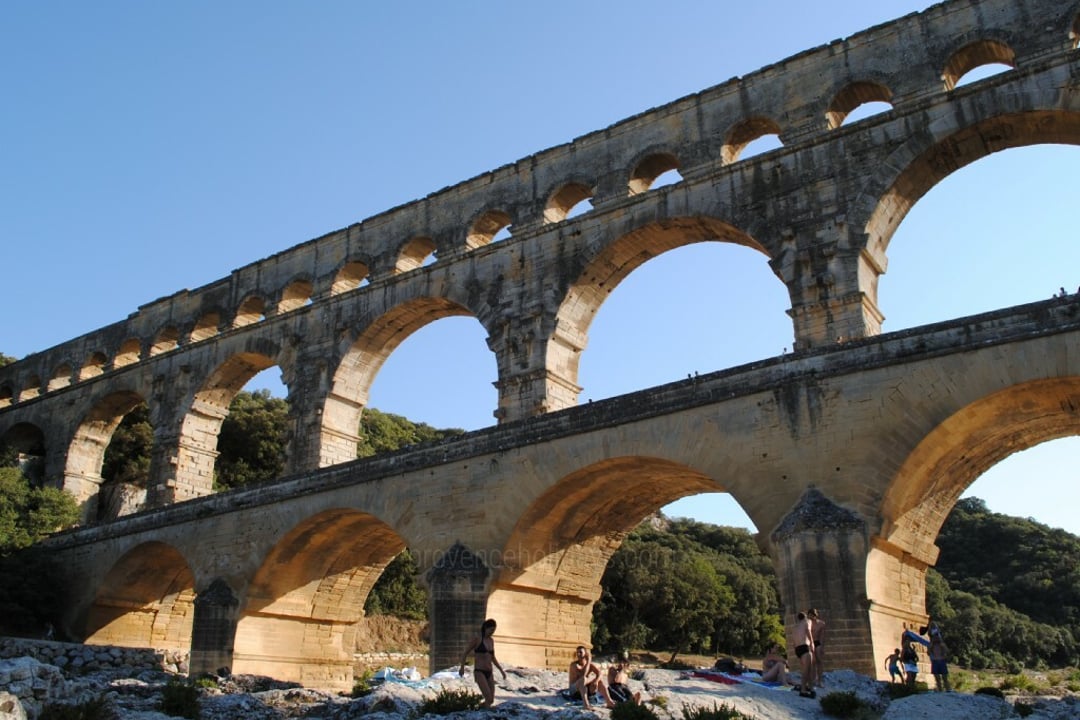 67 - Mas Pont-du-Gard: Villa: Exterior