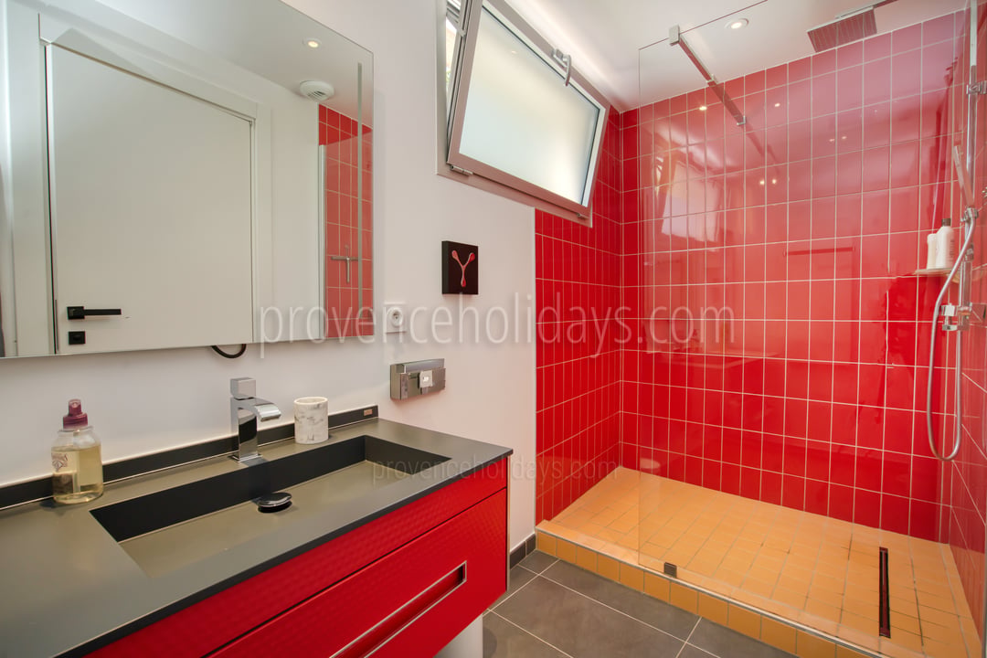 13 - Saphir de Mer: Villa: Bathroom