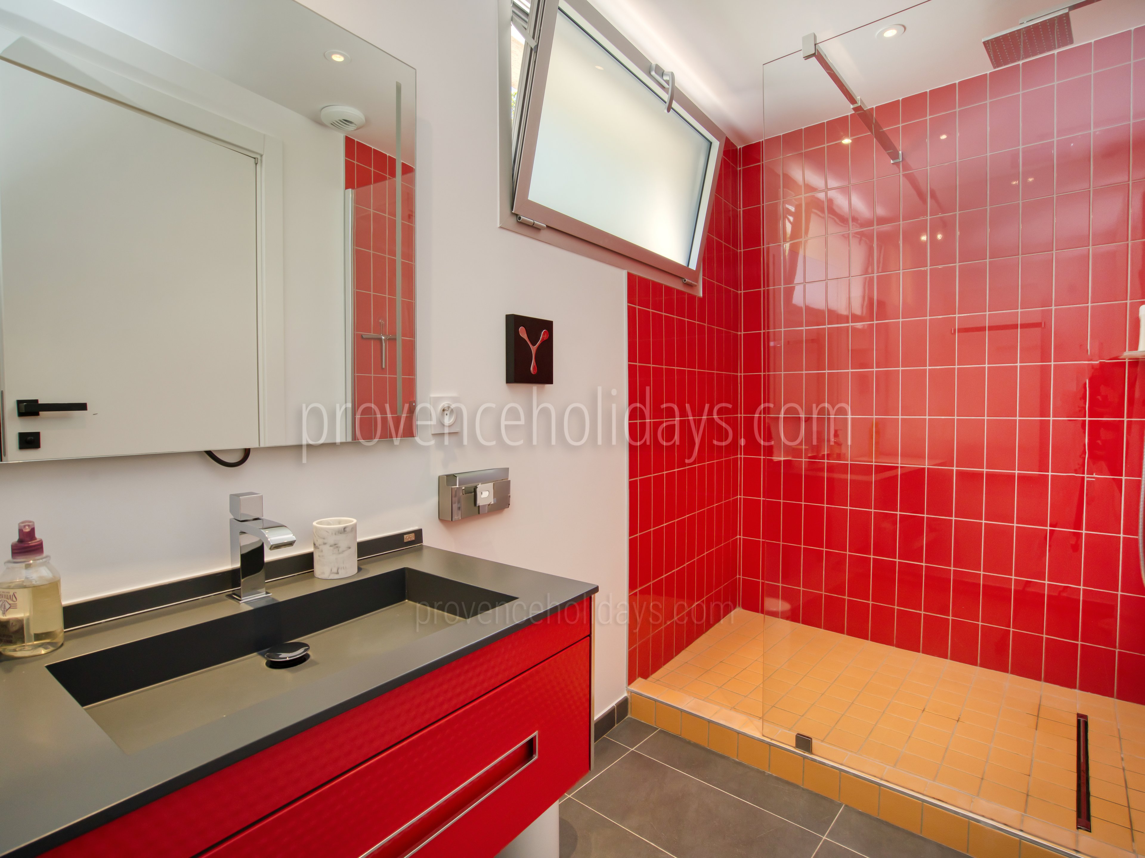 13 - Saphir de Mer: Villa: Bathroom