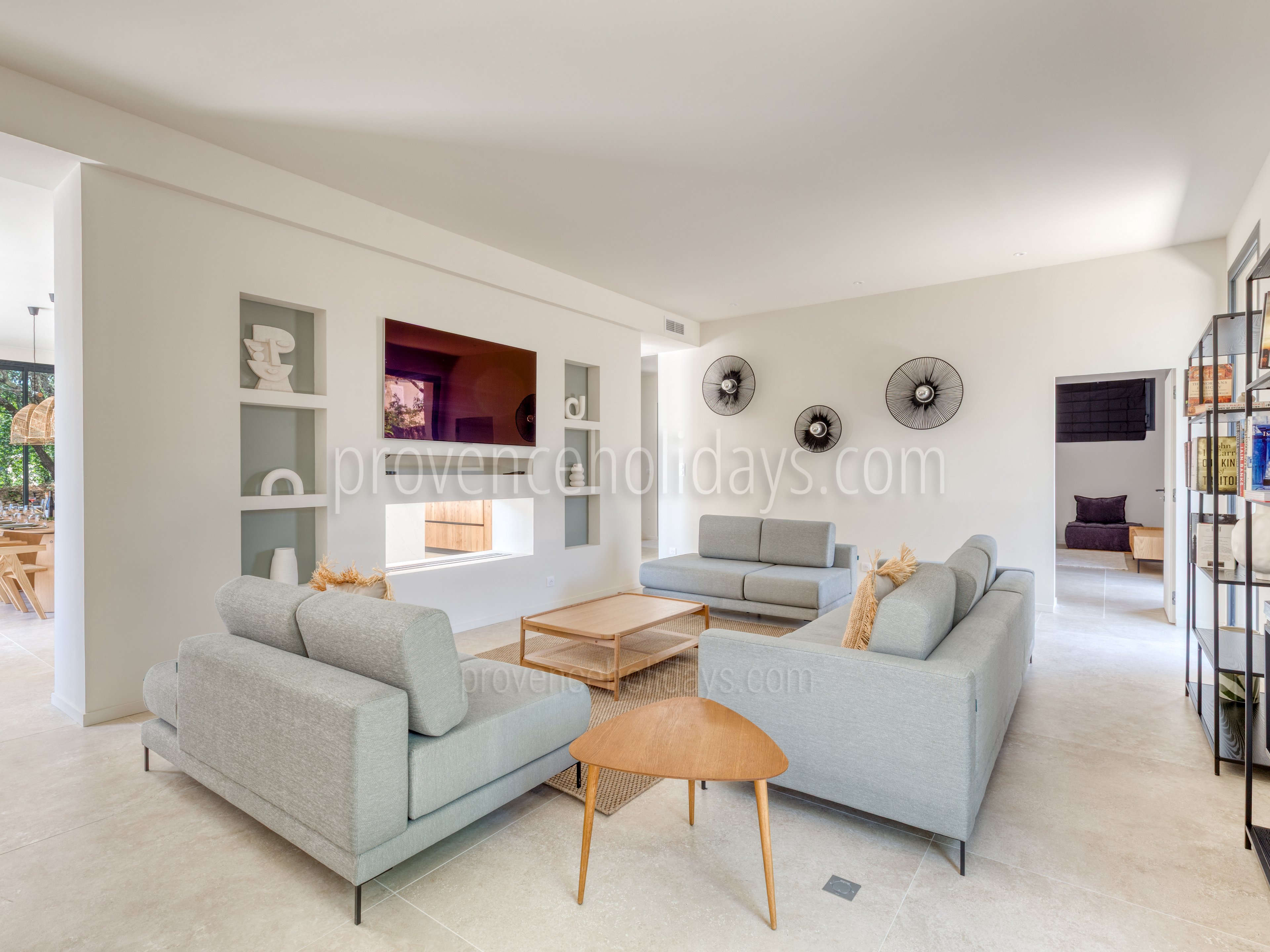 8 - Villa l\'Olivier Blanc: Villa: Interior