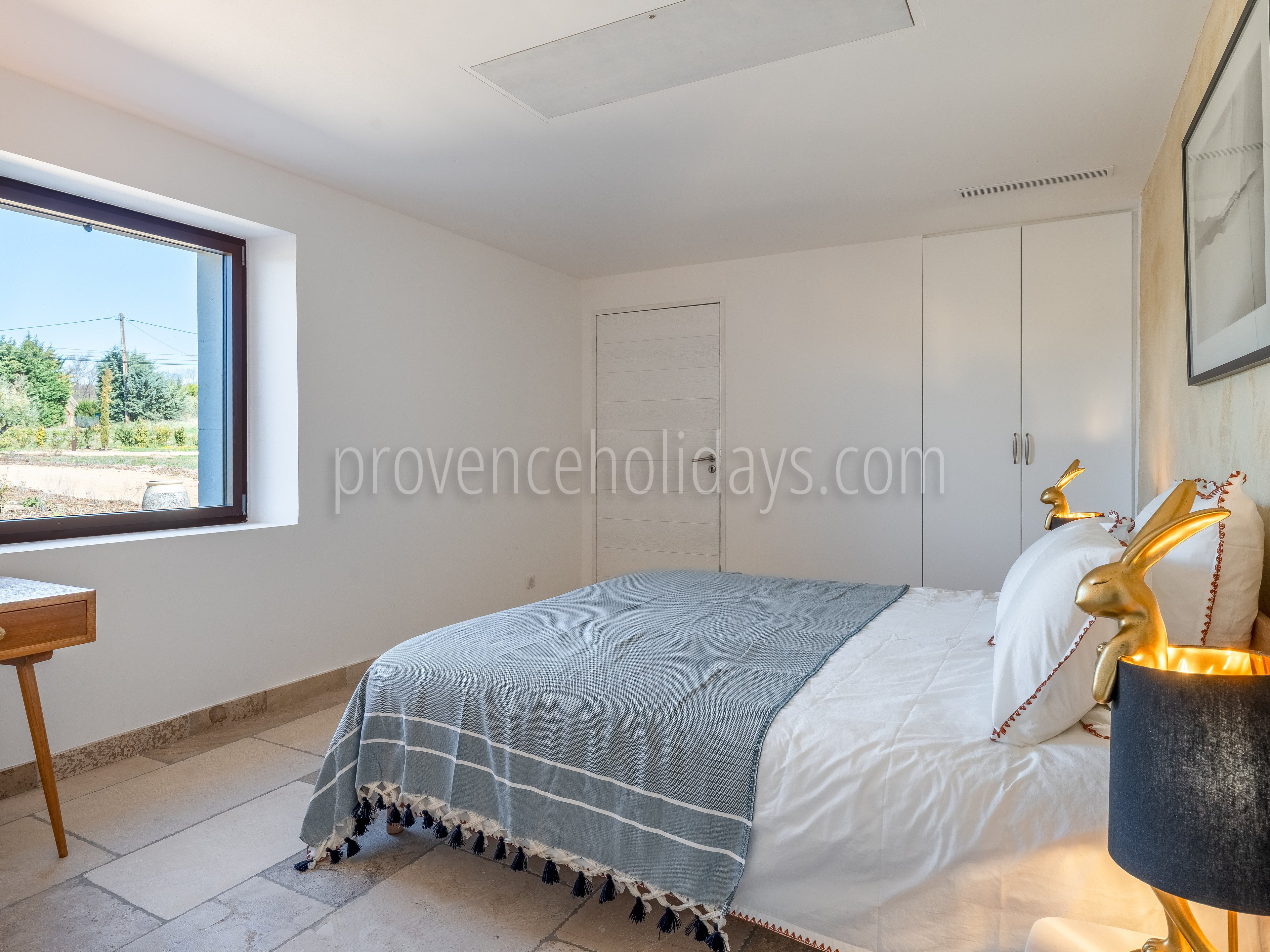 40 - Les Vignes du Luberon: Villa: Bedroom