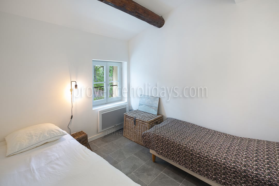 30 - Mas des Ocres: Villa: Bedroom