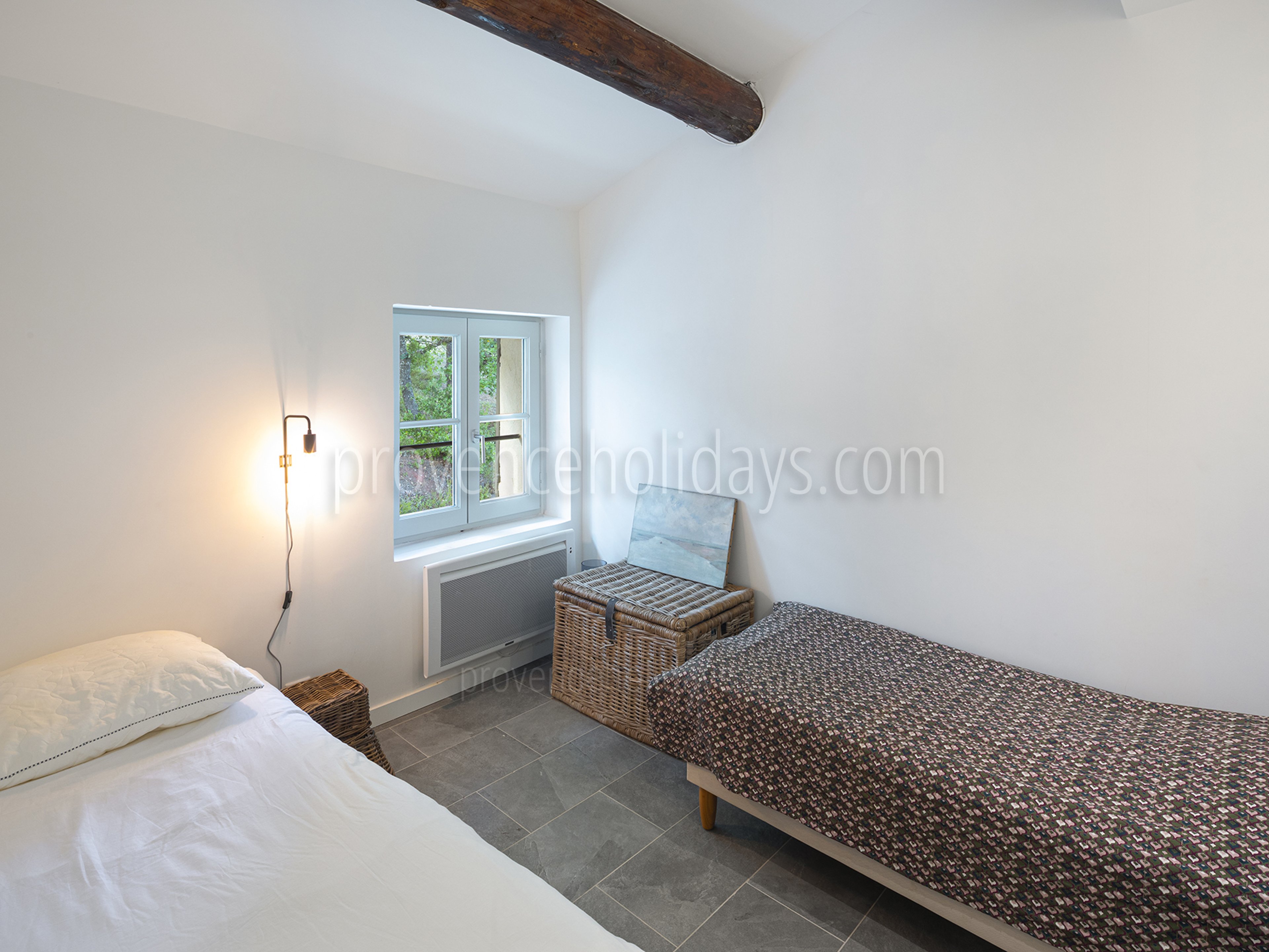 30 - Mas des Ocres: Villa: Bedroom