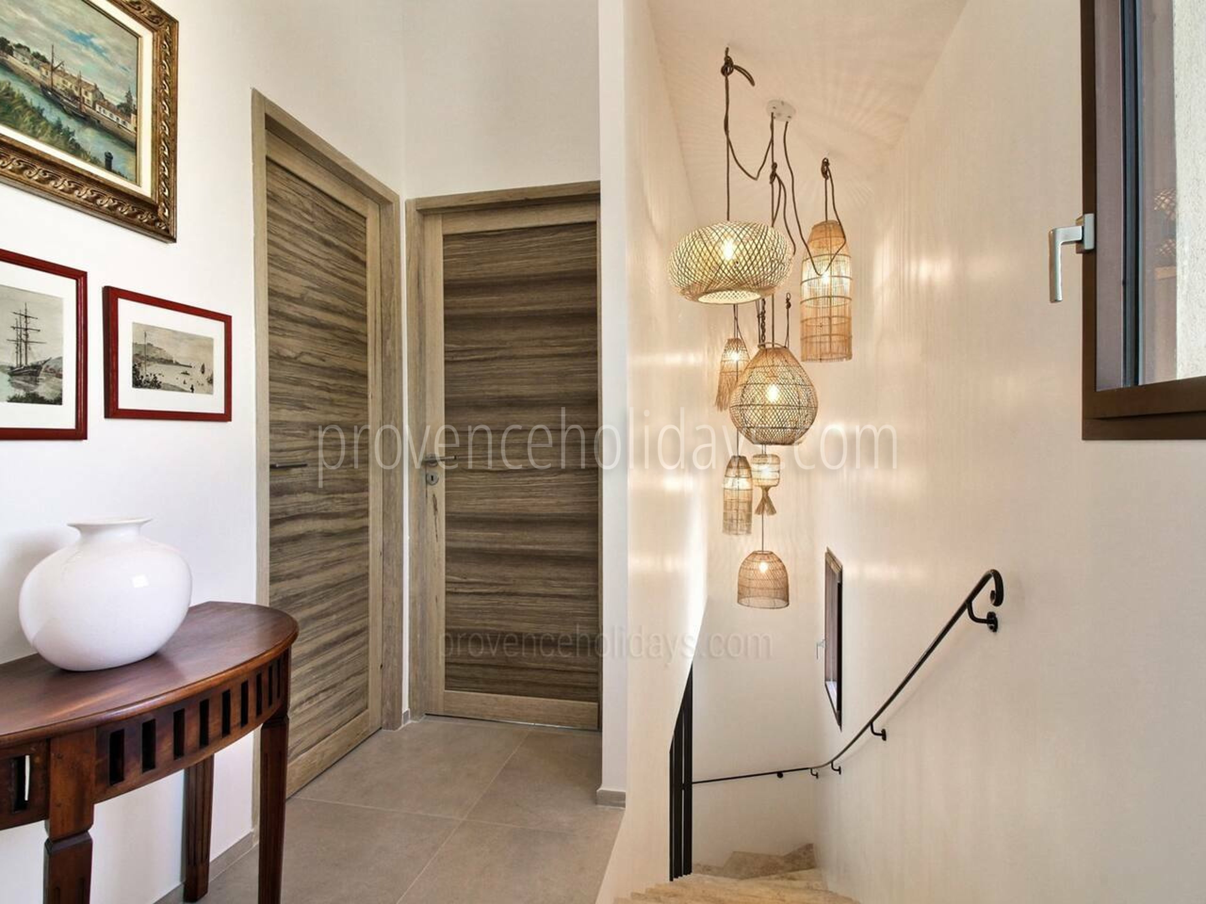 10 - Maison de la Sorgue: Villa: Interior