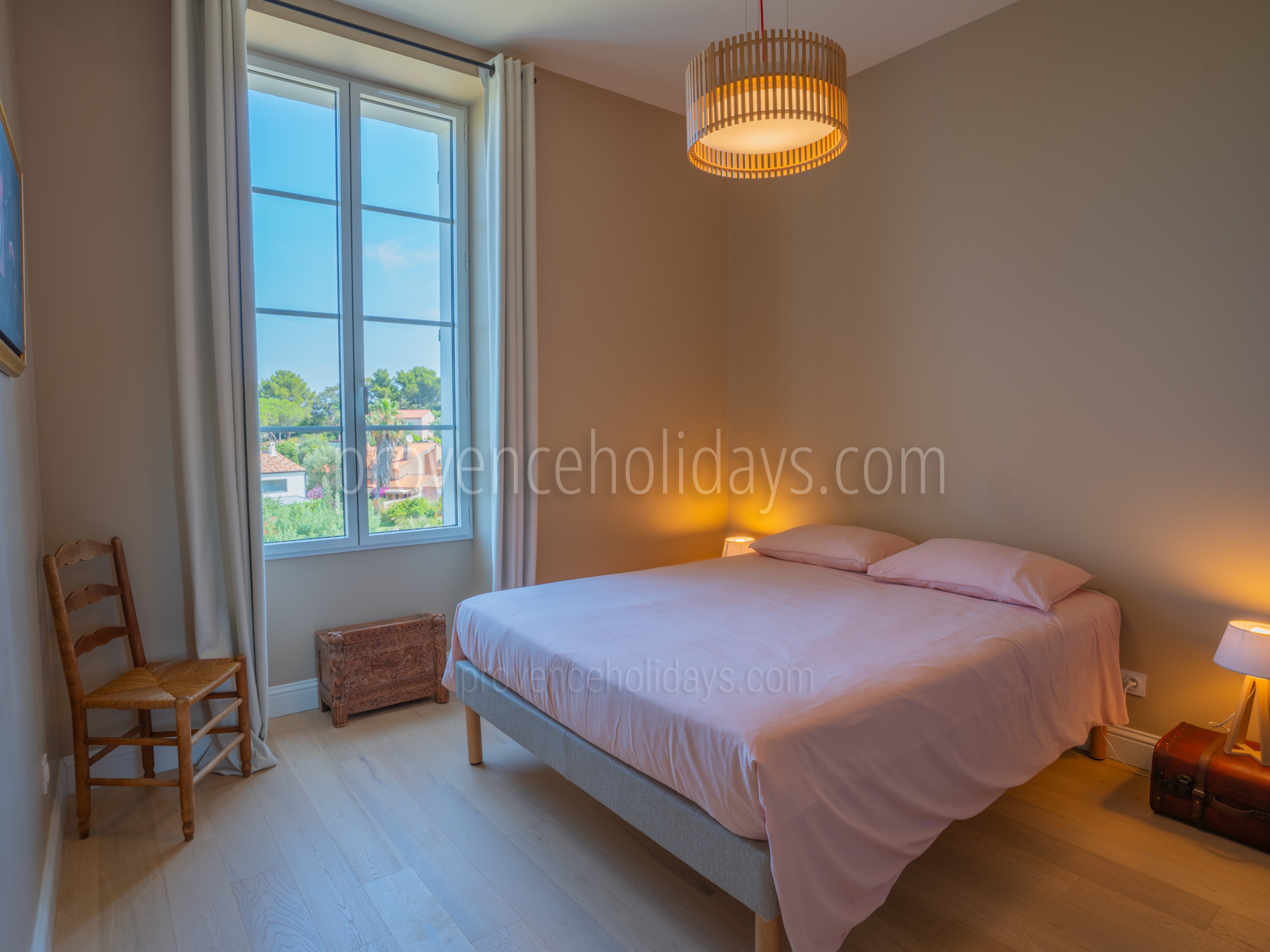 26 - Bastidon: Villa: Bedroom
