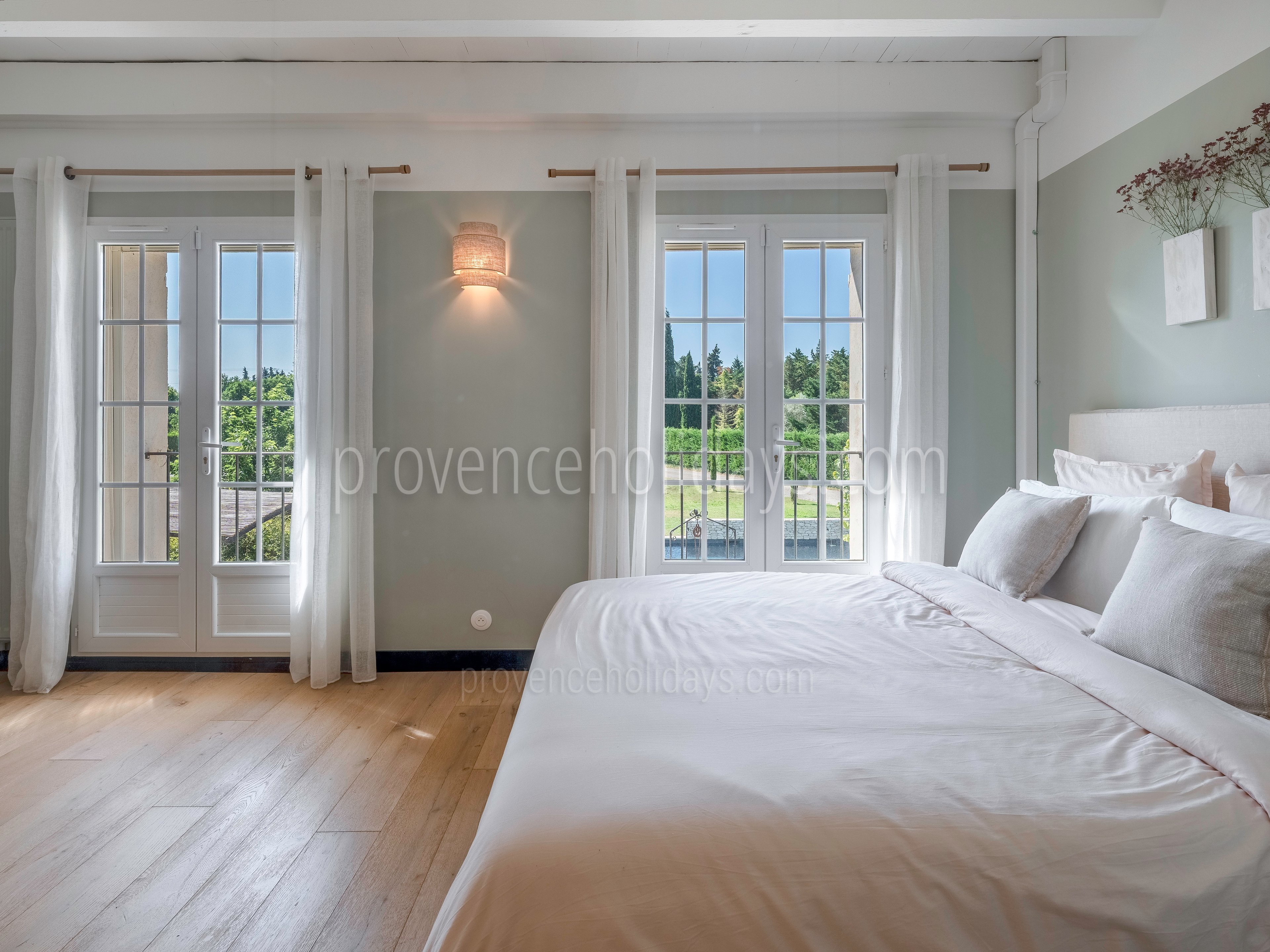 34 - Mas du Bois Clair: Villa: Bedroom 4