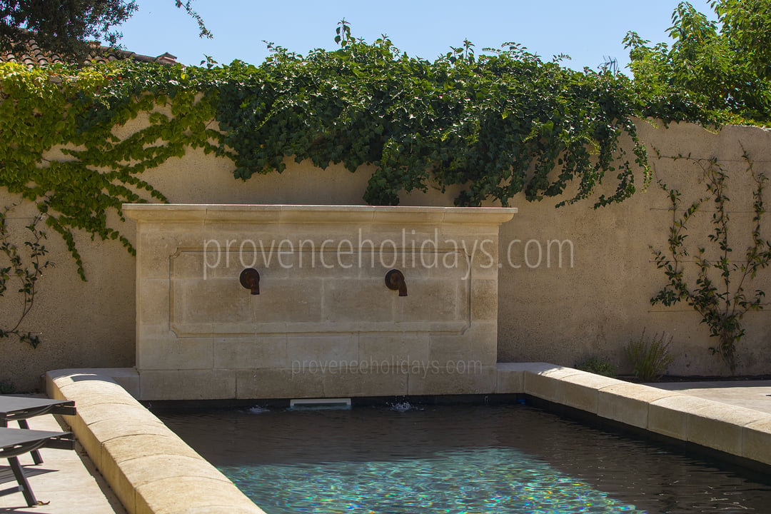 15 - Mas des Lions: Villa: Exterior