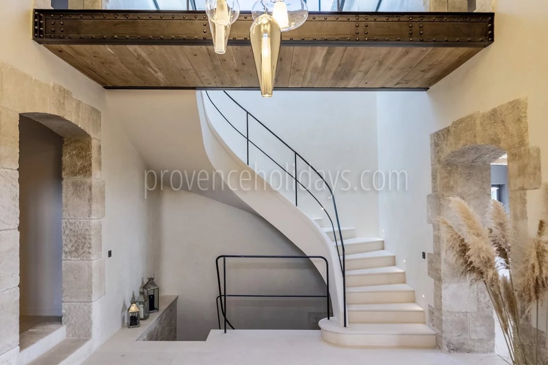4 - Le Loup des Alpilles: Villa: Interior