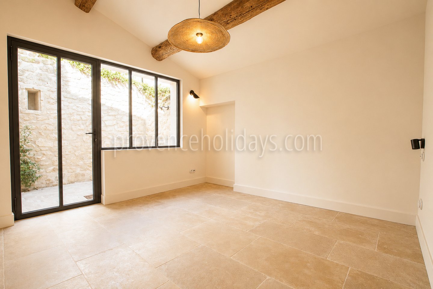 21 - Renoviertes Dorfhaus in Maussane-les-Alpilles: Villa: Bedroom
