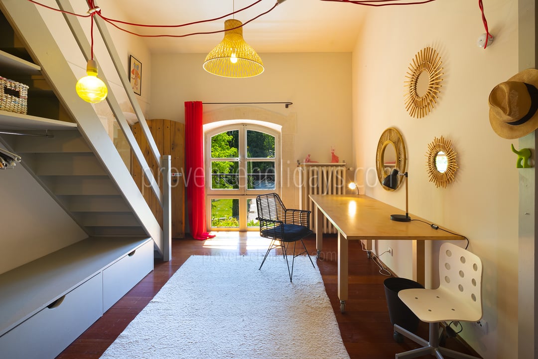 76 - Mas de St Roch: Villa: Interior