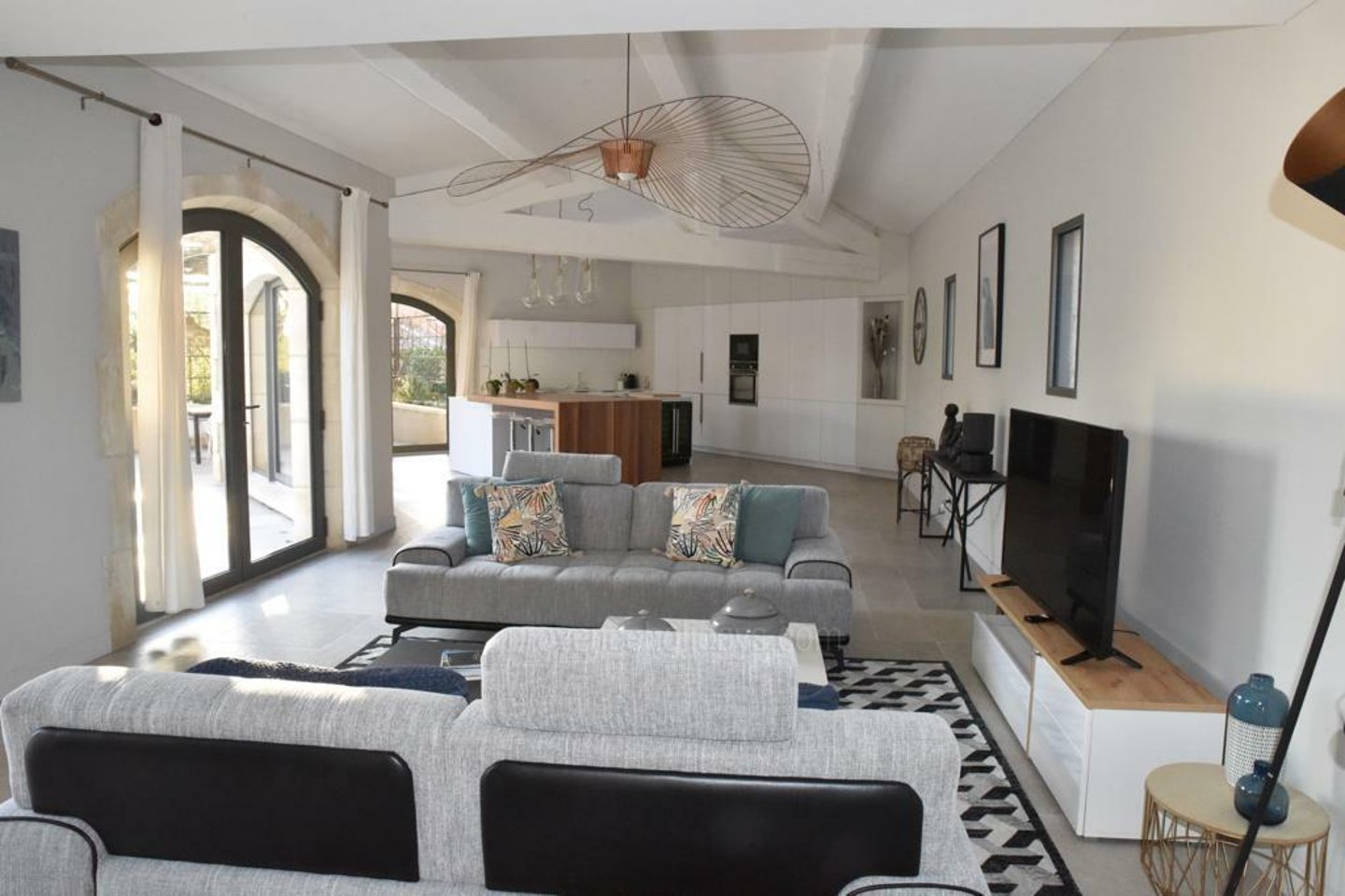 20 - Le Mas des Bories: Villa: Interior