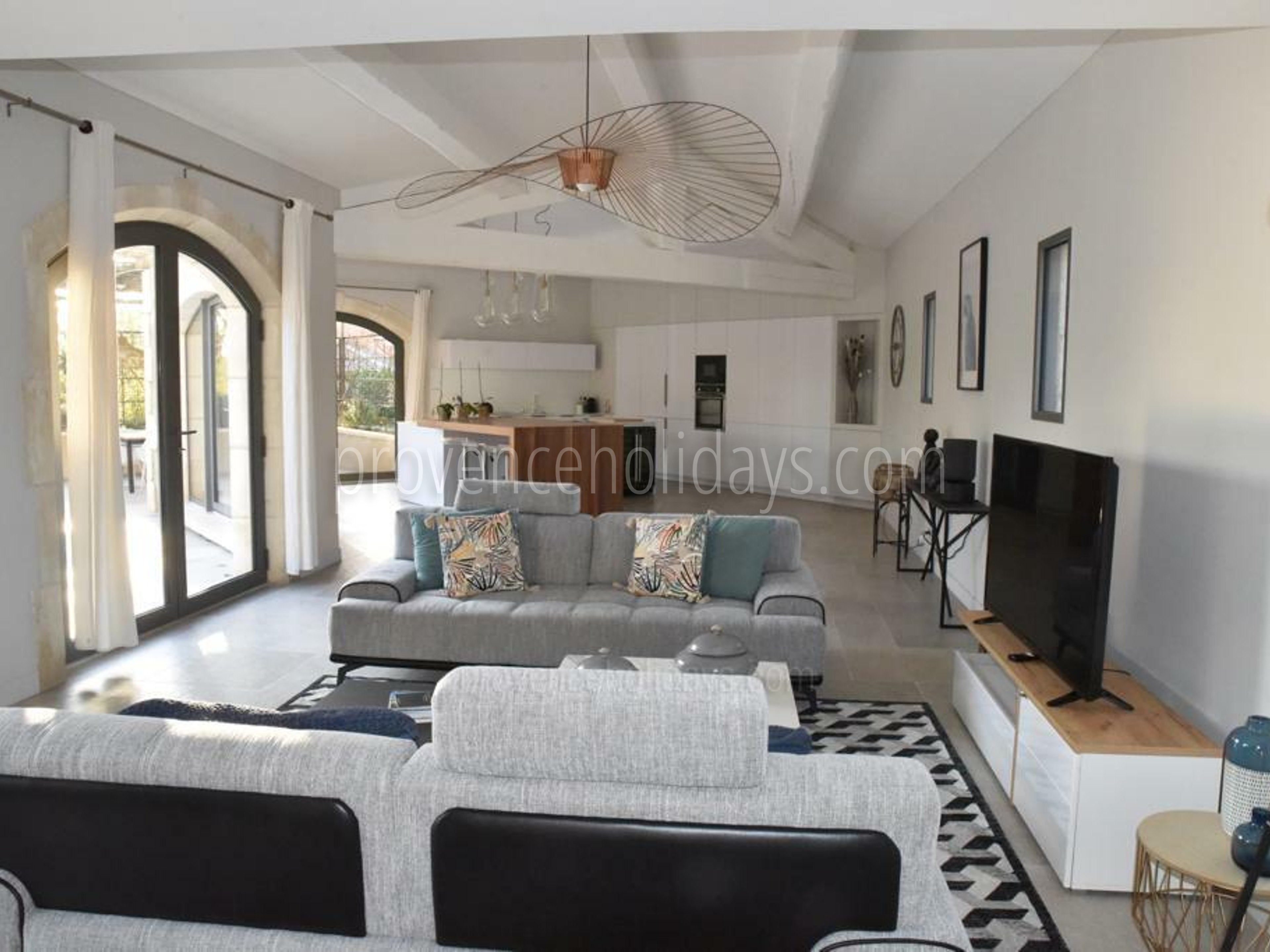 17 - Le Mas des Bories: Villa: Interior