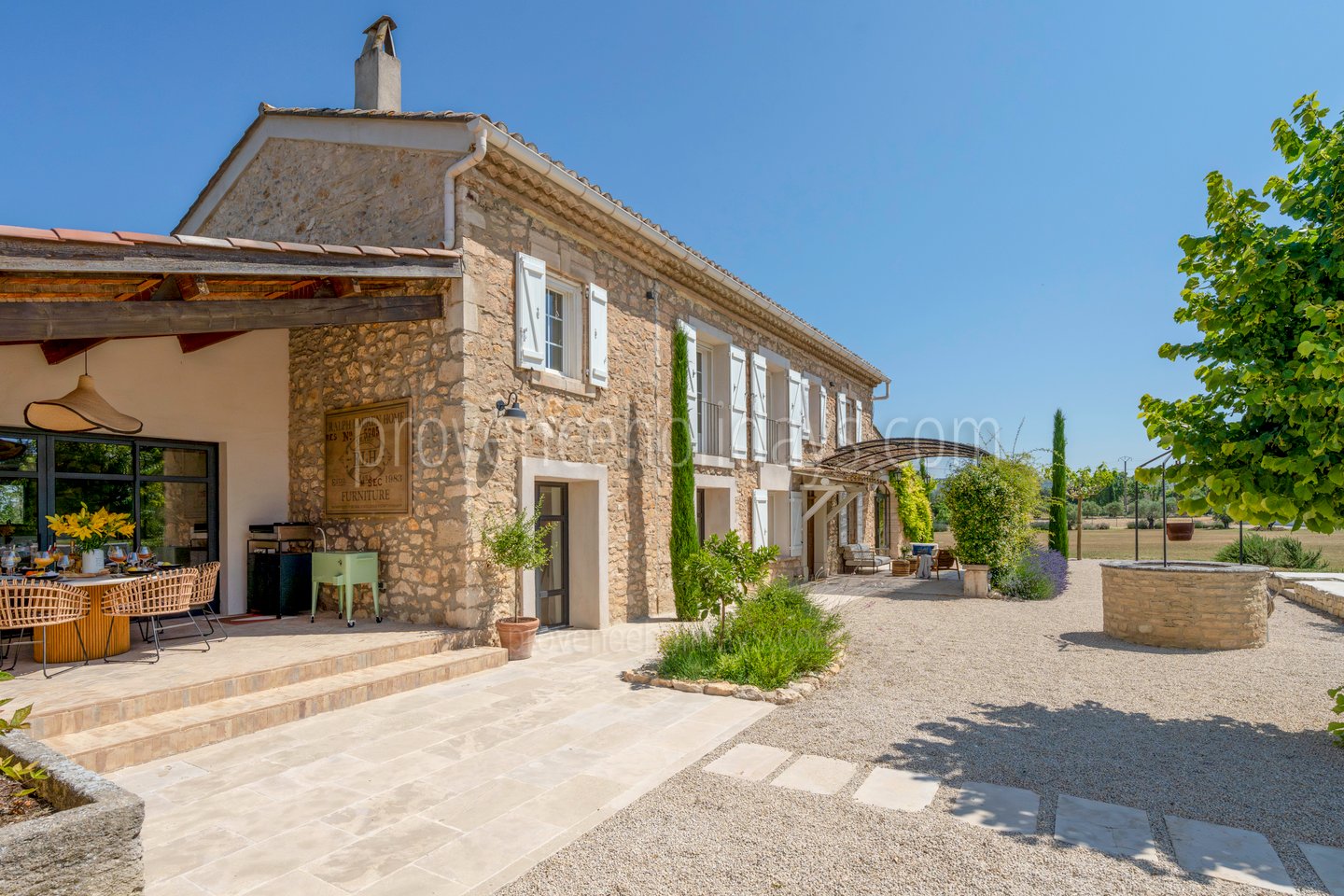 13 - Mas du Bois Clair: Villa: Exterior
