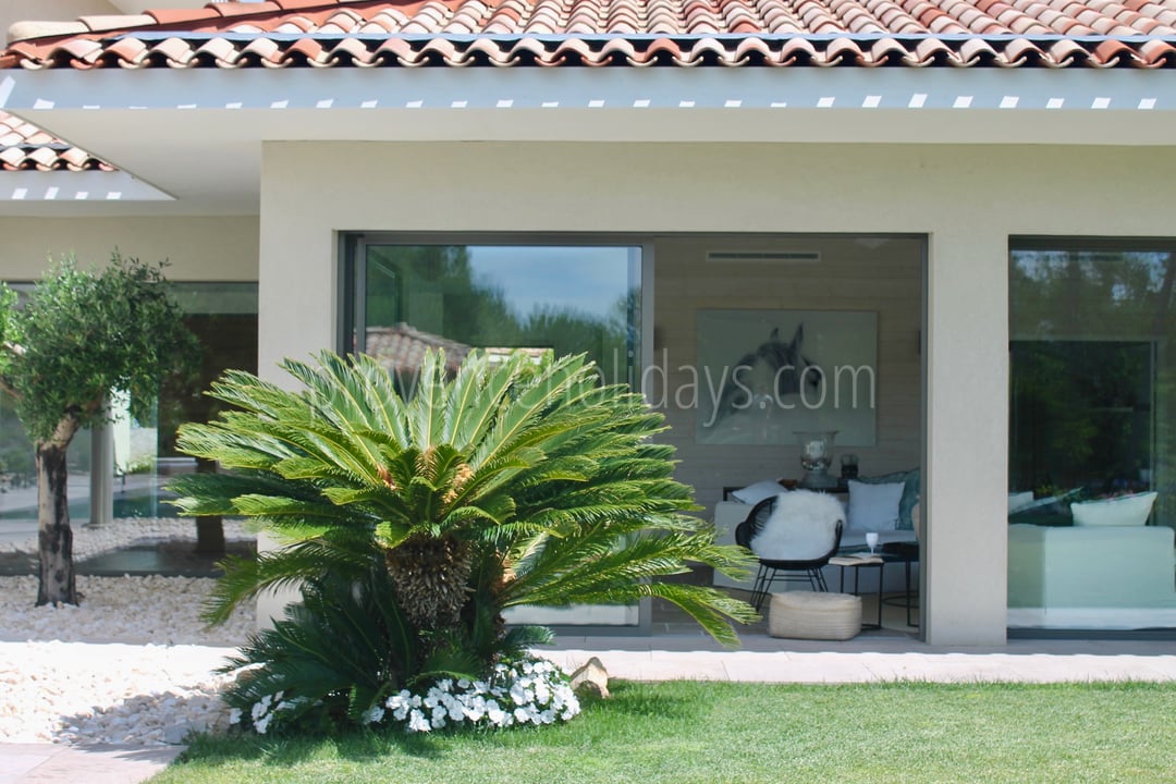 5 - Villa Fleurie: Villa: Exterior