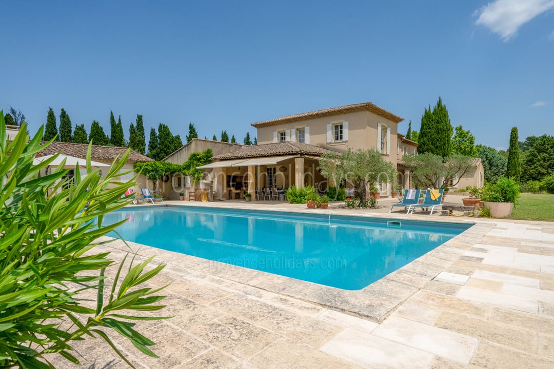13 - Mas des Trois Cyprès: Villa: Pool