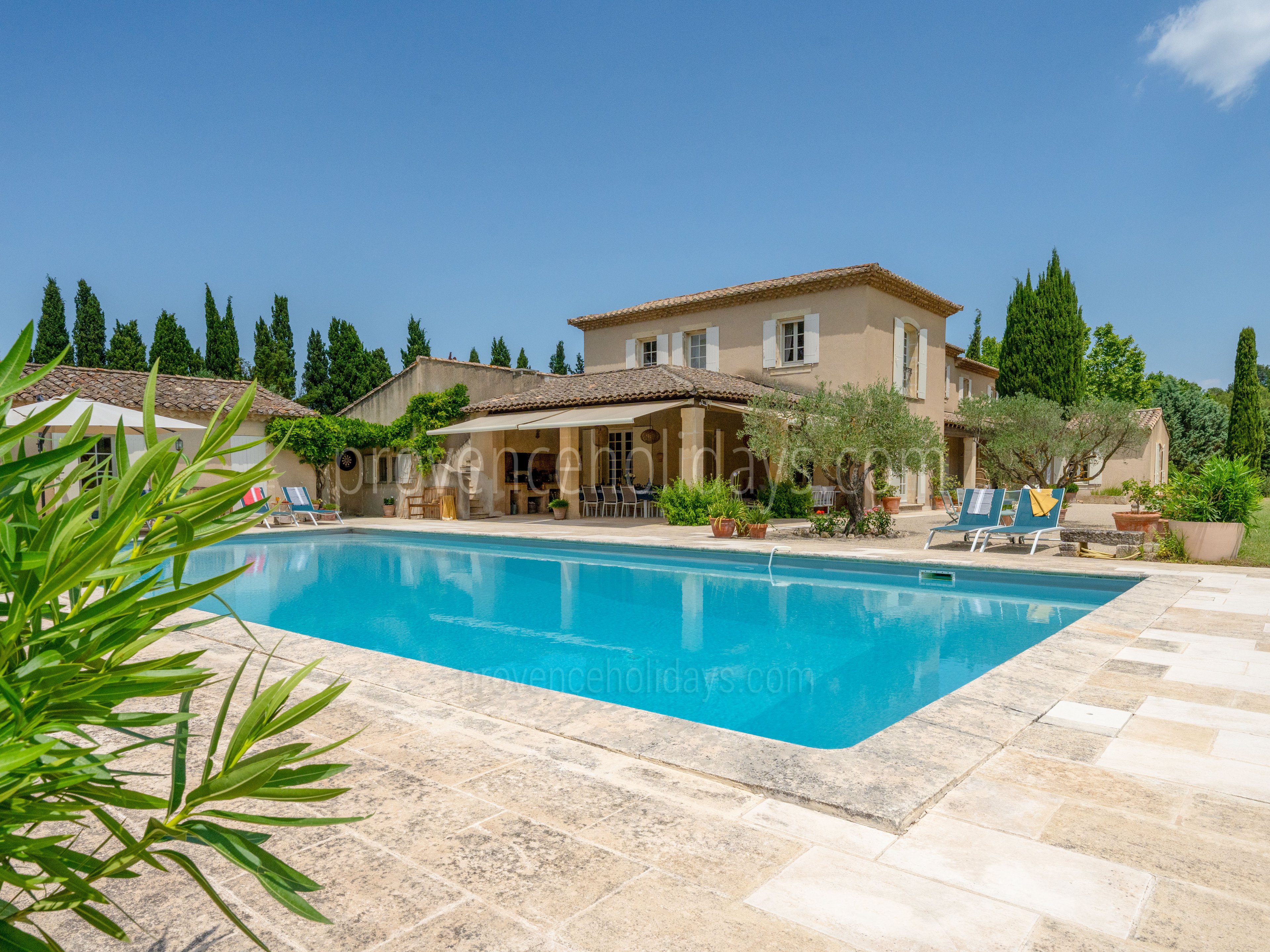 13 - Mas des Trois Cyprès: Villa: Pool
