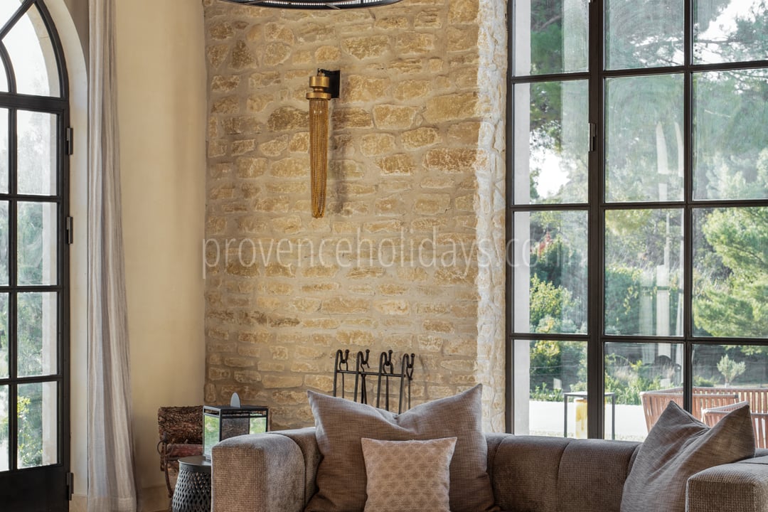 17 - La Bastide de Maussane: Villa: Interior