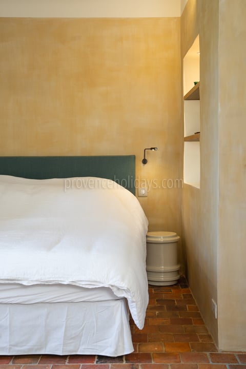 65 - Mas des Cascades: Villa: Bedroom