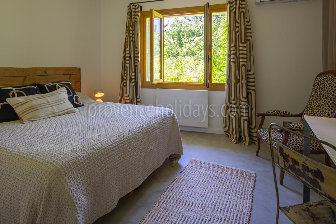 20 - Le Mas des Rêves: Villa: Bedroom
