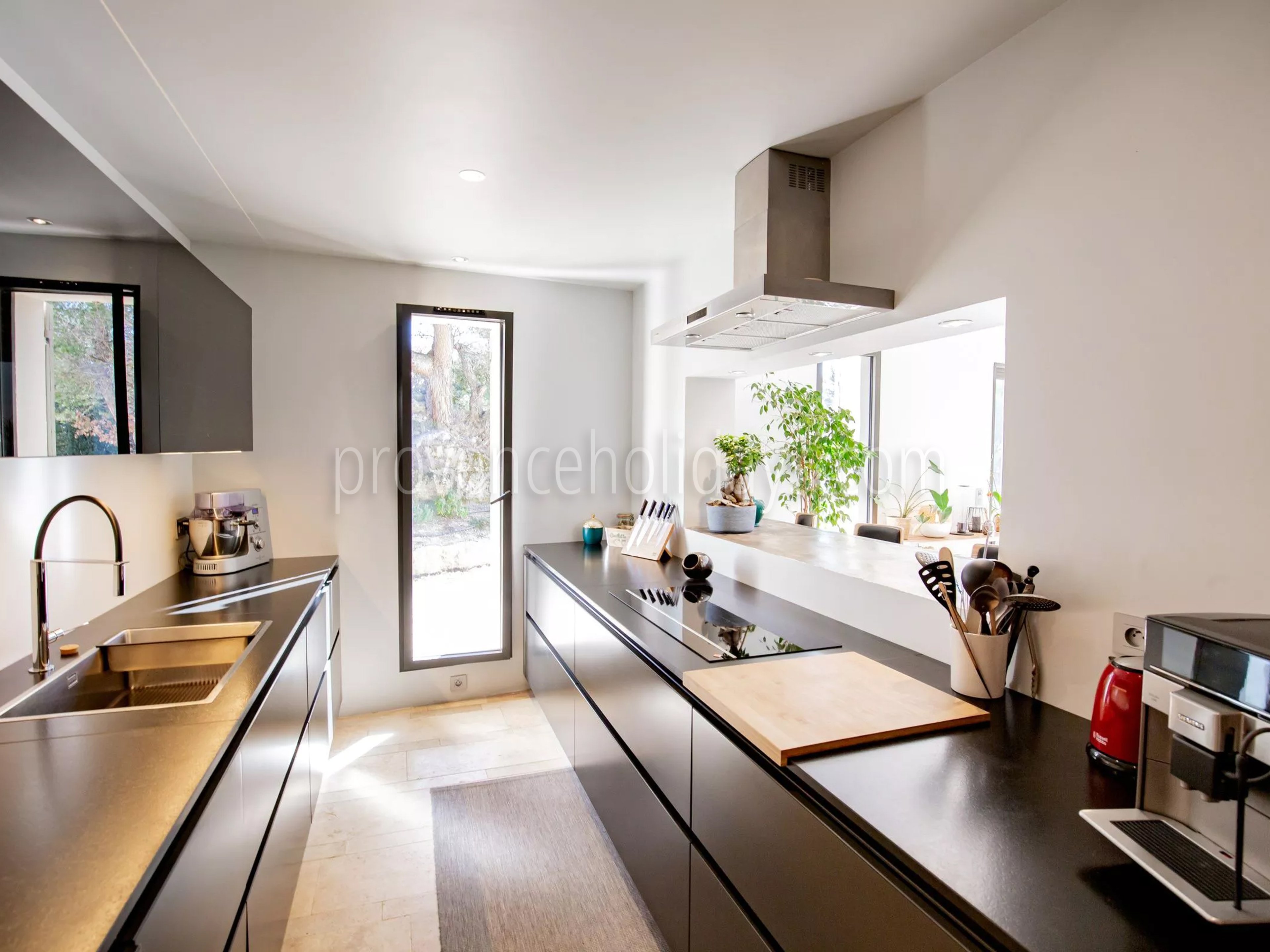 8 - Le Domaine de L\'Or Vert: Villa: Interior