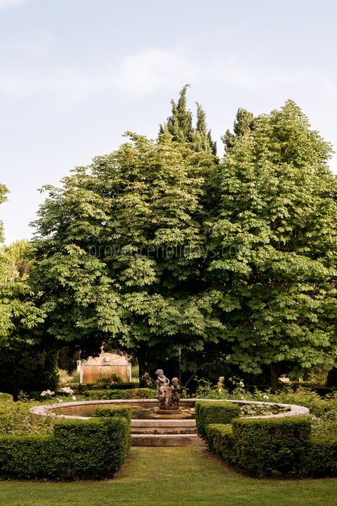 27 - Mas de Maussane: Villa: Exterior
