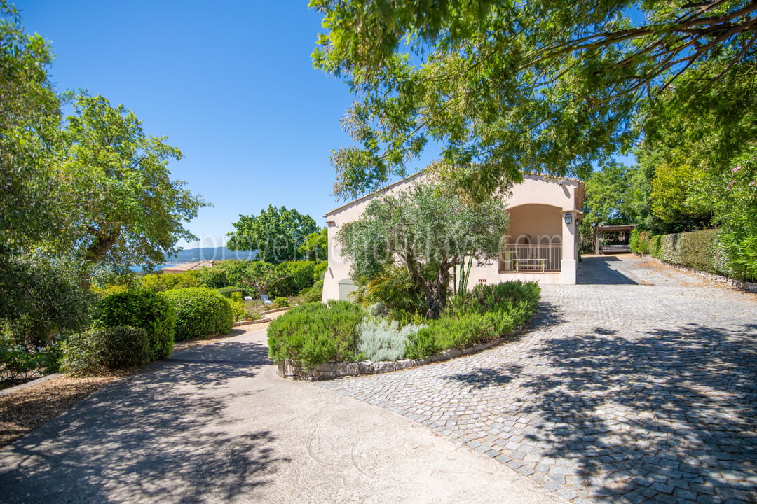 36 - Villa Poppy: Villa: Exterior