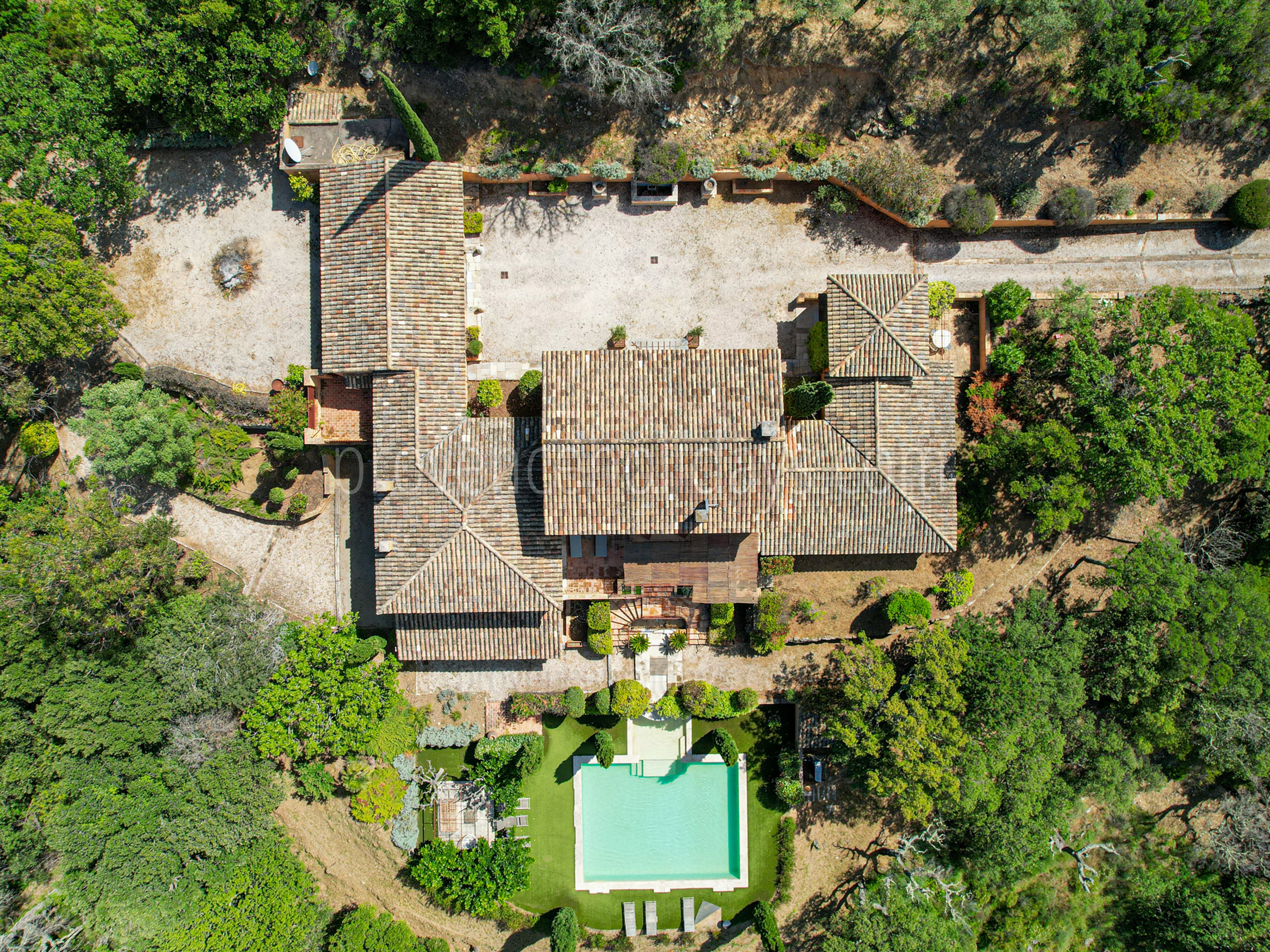 3 - Villa Valcampagne: Villa: Exterior