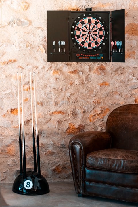 53 - Mas des Pommiers: Villa: Interior